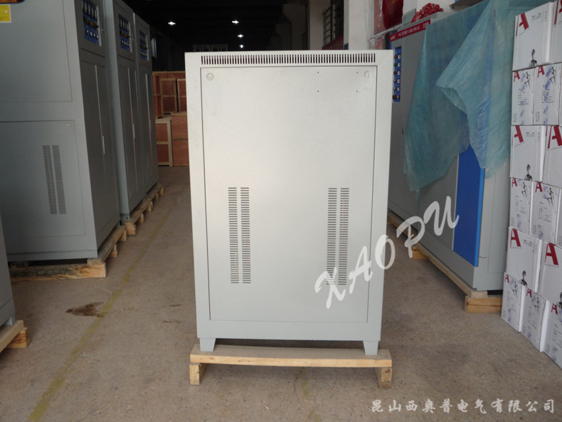 SBW-50KVA三相全自動補償式380V電力工業穩壓器柜